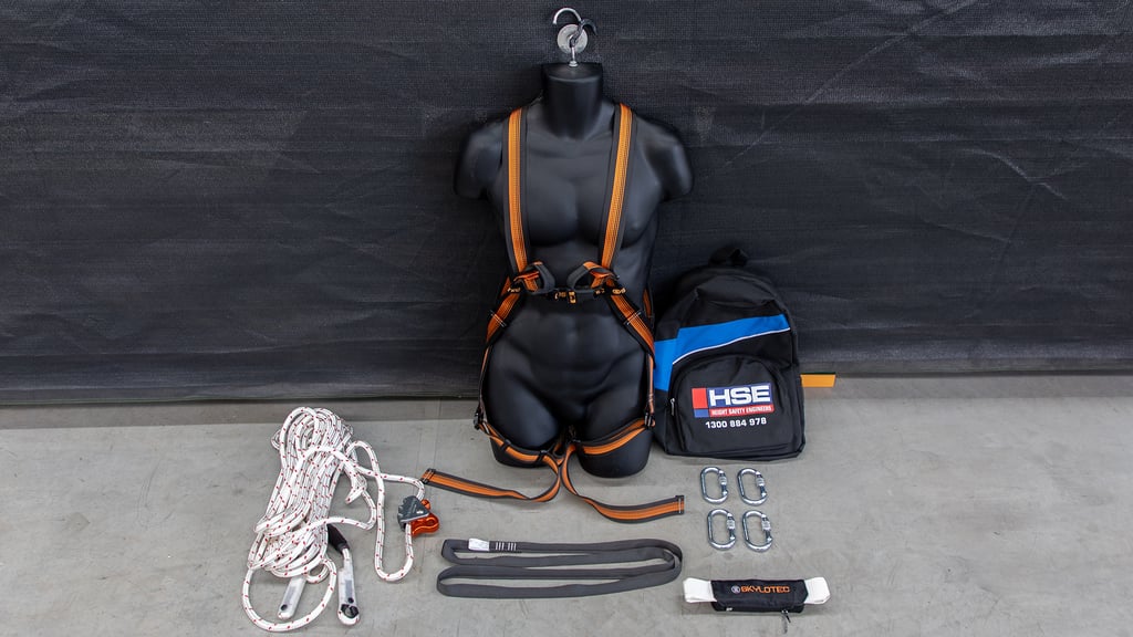Roofer's Kit Explained: How to Work Safely at Heights