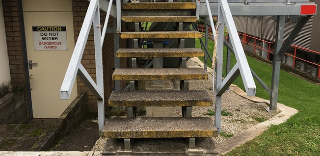 Non-compliant concrete stairs.